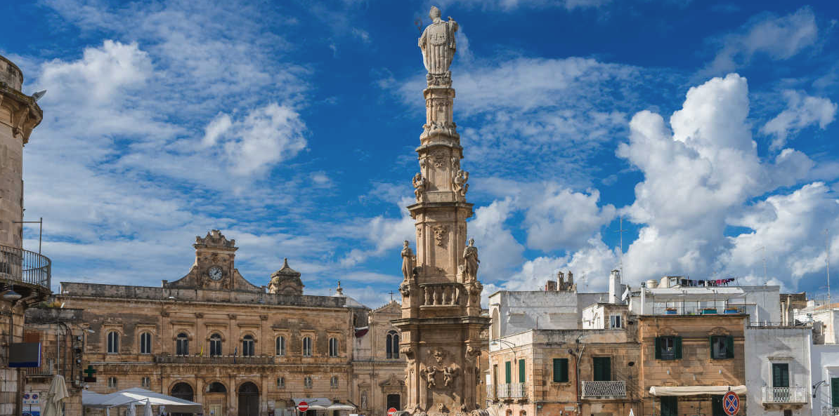 Casa San Giacomo ristorante a Ostuni, cucina tradizionale pugliese con piatti tipici come orecchiette e burrata, ambiente accogliente.